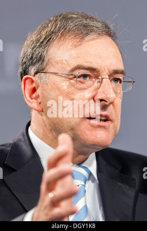 Norbert Reithofer, Vorstandsvorsitzender der BMW AG in Passau, Bayern Stockfoto