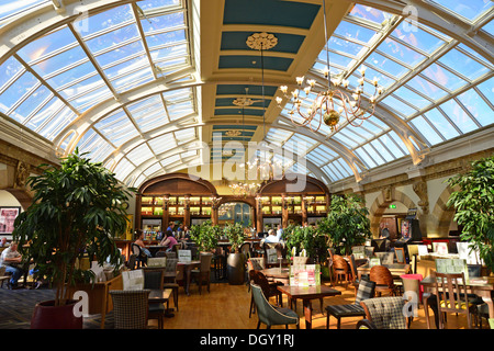 Ehrenbreitstein an der Corn Exchange, Abbeygate Street, Bury St Edmunds, Suffolk, England, Vereinigtes Königreich Stockfoto