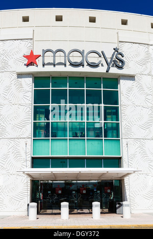 Eingang zum Kaufhaus Macys in der Florida Mall, Central Florida, Orlando, USA Stockfoto