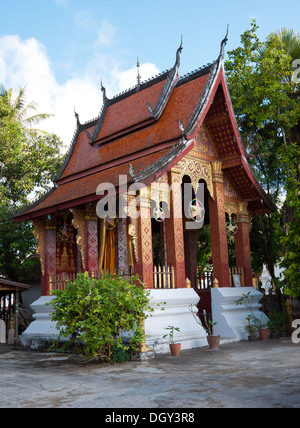 Auf dem Gelände der Wat Sen buddhistischen Tempel in Luang Prabang, Laos. Stockfoto