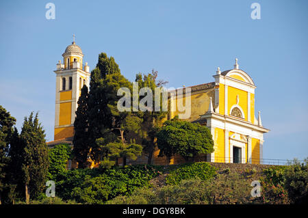 Kirche Chiesa di San Giorgio, Dorf von Portofino, Riviera, Ligurien, Italien, Europa Stockfoto