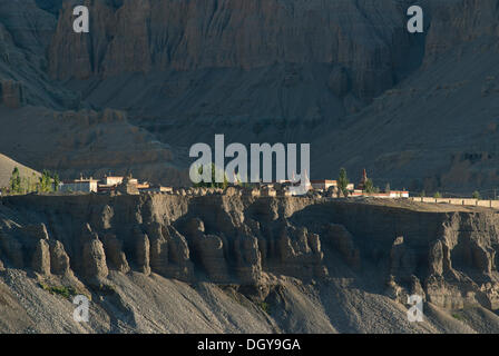 Kloster und den weißen Tempel Toling im alten Königreich Guge, Sutley Canyon, Westtibet, Provinz Ngari, Tibet Stockfoto