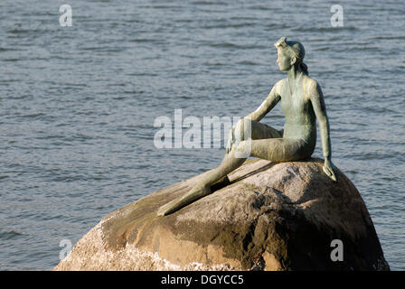 Mädchen im Neoprenanzug, eine moderne Meerjungfrau Statue, Stanley Park, Vancouver, Britisch-Kolumbien, Kanada, Nordamerika Stockfoto