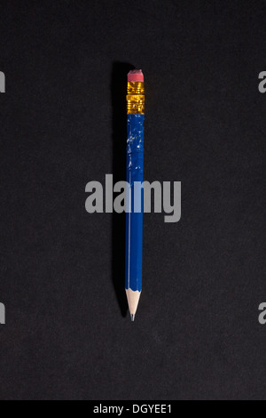Ein Bleistift mit einem gekaut bis Ende Stockfoto