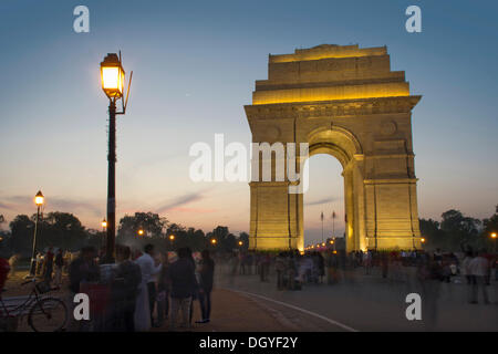 Amar Jawan Jyoti, India Gate, All India War Memorial von Sir Edwin Lutyens, New Delhi, Delhi, Indien Stockfoto