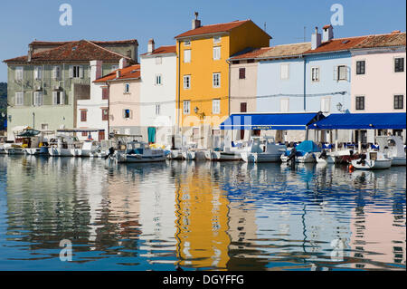 Hafen von der Stadt Cres, Insel Cres, Adria, Kvarner Bucht, Kroatien, Europa Stockfoto