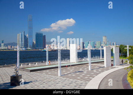 International Commerce Centre (ICC) von Sun Yat Sen Memorial Park, Hong Kong Stockfoto