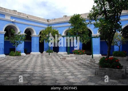 Hof, Kloster Santa Catalina, Arequipa, Inca Siedlung, Quechua Siedlung, Kloster, Peru, Südamerika, Lateinamerika Stockfoto