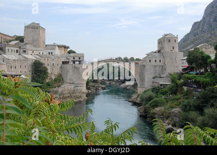 Altstadt, Stari Most, der Alten Brücke, Mostar, Bosnien-Herzegowina, Bosnien und Herzegowina, Europa Stockfoto