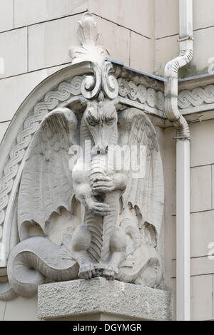 Art Nouveau Gebäude, Detail, Drachen, Antonijas iela 8, Riga, Lettland, Baltikum, Europa Stockfoto