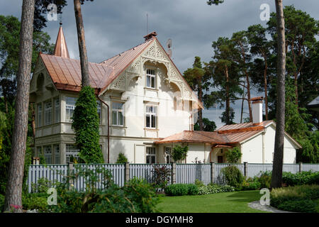 Villa mit einem Kupferdach, juras Iela, Jurmala, Lettland, Baltikum, Europa Stockfoto