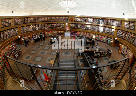 Stockholm City Library oder Stadsbiblioteket, Interieur, fisheye Aufnahme, Stadtteil Vasastan, Stockholm, Stockholms län, Schweden Stockfoto