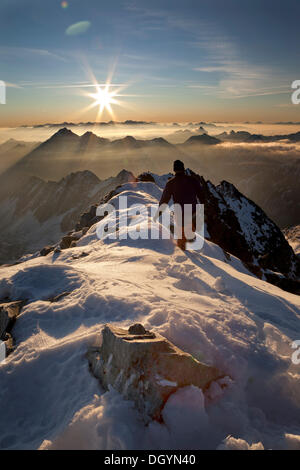 Sonnenaufgang am Mt Ruderhofspitze, Stubaier Alpen, Tirol, Austria, Europe Stockfoto