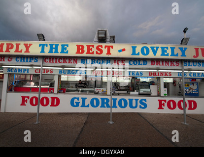 Fast-Food-Optionen auf der Strandpromenade in Brighton Stockfoto