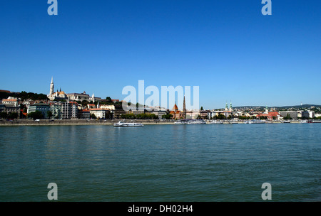 Budapest Ungarn Buda Stadtteil Blick vom Pestseite der Donau Stockfoto