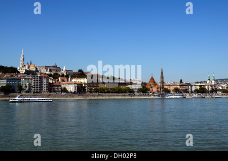 Budapest Ungarn Buda Stadtteil Blick vom Pestseite der Donau Stockfoto