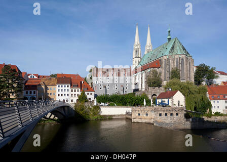 Altstadtbruecke Brücke über der Neiße zwischen Sachsen, Görlitz und Zgorzelec, Polen, Kirche St. Peter und Stockfoto