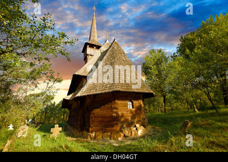 Holz-orthodoxen Kirche St. archangheli, Biserica de Mal, Maramures, Siebenbürgen, Rumänien, Europa Stockfoto