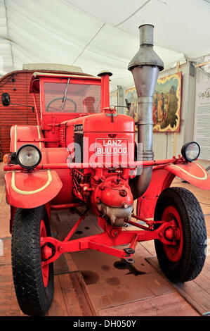 Alte Lanz Bulldog Traktor von 1939, historische Oktoberfest, München, Bayern, Oberbayern Stockfoto
