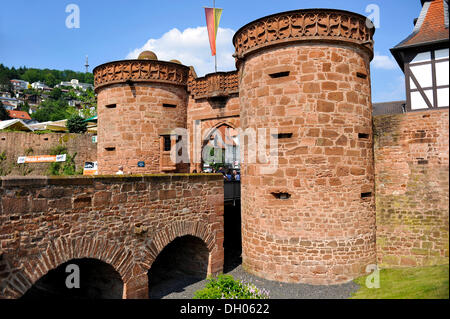 Jerusalem Gate oder Untertor Tor auf dem westlichen Graben von der mittelalterlichen Befestigungsanlagen, Büdingen, Hessen, Deutschland Stockfoto