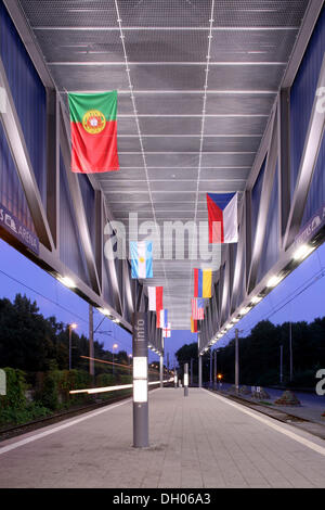 Veltins-Arena Tram Stop, Gelsenkirchen, Ruhrgebiet, Nordrhein-Westfalen Stockfoto