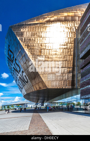 Das Wales Millennium Centre in Cardiff Bay. Stockfoto