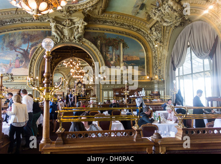 Le Train Bleu (lit.) "Blue Train") Restaurant, Bahnhof Gare de Lyon, Paris, Frankreich Stockfoto