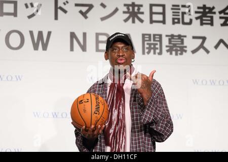 Tokio, Japan. 25. Oktober 2013. Dennis Rodman Basketball: Dennis Rodman besucht Pressekonferenz die NBA Season Opener Special auf WOWOW TV-Programm in Tokio, Japan. © Motoo Naka/AFLO/Alamy Live-Nachrichten Stockfoto