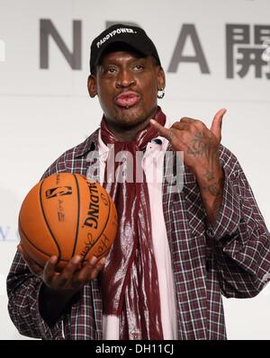 Tokio, Japan. 25. Oktober 2013. Dennis Rodman Basketball: Dennis Rodman besucht Pressekonferenz die NBA Season Opener Special auf WOWOW TV-Programm in Tokio, Japan. © Motoo Naka/AFLO/Alamy Live-Nachrichten Stockfoto