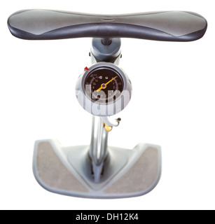 Draufsicht des Luft-Handpumpe mit Manometer isoliert auf weißem Hintergrund Stockfoto