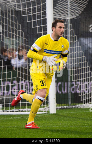 Udine, Italien. 27. Oktober 2013. Ivan Kelava (Udinese) Football / Soccer: italienische "Serie A" match zwischen Udinese 0-1 AS Roma im Stadio Friuli in Udine, Italien. © Maurizio Borsari/AFLO/Alamy Live-Nachrichten Stockfoto