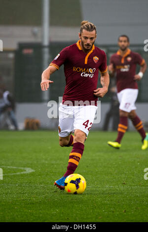 Udine, Italien. 27. Oktober 2013. Federico Balzaretti (Roma) Football / Soccer: italienische "Serie A" match zwischen Udinese 0-1 AS Roma im Stadio Friuli in Udine, Italien. © Maurizio Borsari/AFLO/Alamy Live-Nachrichten Stockfoto