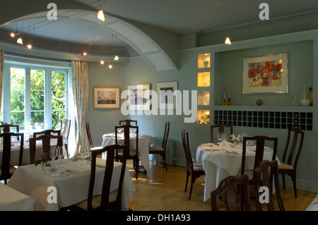 Atemberaubende Mahlzeiten und Gärten bei Plas Bodegroes, ein schönes Restaurant in Nord-Wales, Platz für 40 Gäste Stockfoto