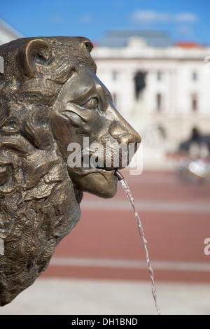 Brunnen in Klauzal Platz, südliche Tiefebene, Szeged, Ungarn Stockfoto