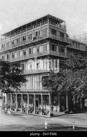 Watson Hotel , Gusseisen Gebäude , Alte vintage 1900s Bild , jetzt Esplanade Mansion , Kala Ghoda , Bombay , Mumbai , Maharashtra , Indien , Asien Stockfoto