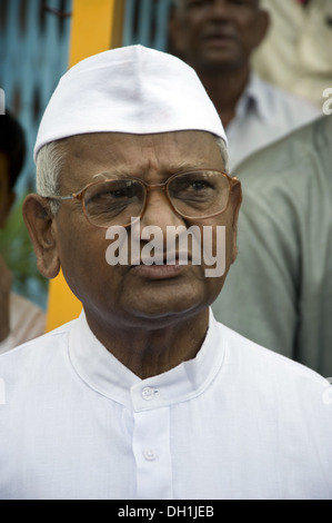 Anna Hazare , Indischer Sozialaktivist , Kisan Baburao Hazare führte Bewegungen, um die Transparenz der Regierung zu erhöhen und zu untersuchen und zu bestrafen Korruption , Stockfoto