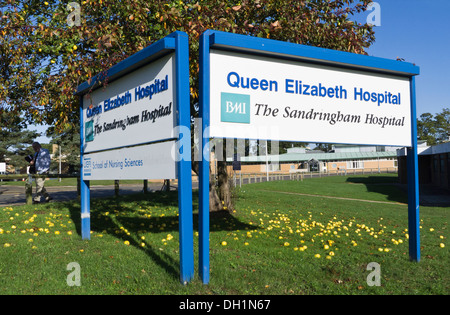 Eingang für Queen Elizabeth Hospital in King's Lynn, Norfolk Sign. Stockfoto