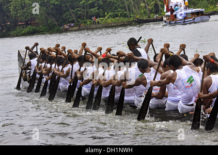 Bootsrennen in Punnamada See bei Kuttanad Alleppey Kerala Indien asien Stockfoto