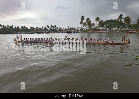 Bootsrennen in Punnamada See in Kuttanad Alleppey Kerala Indien asien Stockfoto