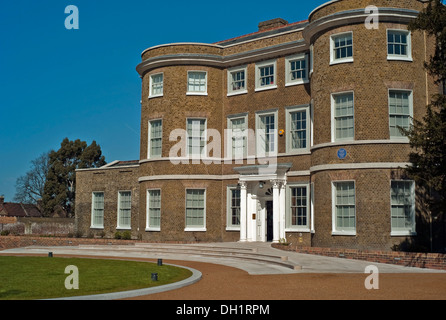 Die William Morris Gallery, denkmalgeschütztes Grade II * Gebäude Lloyd Park in Walthamstow, in Nord-Ost-London. Stockfoto