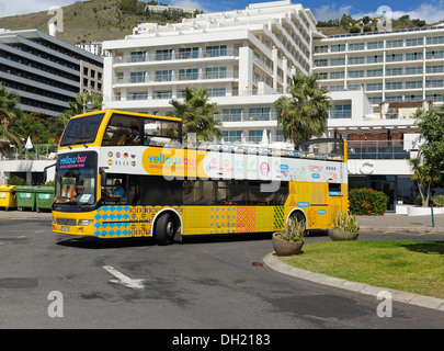 Gelber Bus Stadtrundfahrt Stadt Funchal Madeira Portugal Stockfoto