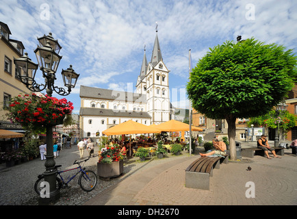 Marktplatz, katholische Pfarrkirche St. Severus, Boppard, Rhein-Hunsrueck-Kreis Bezirk, Rheinland-Pfalz Stockfoto