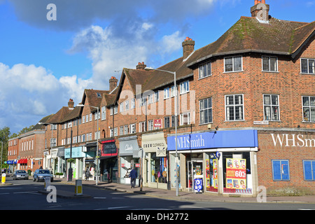 Die Autobahn, Station Road, Beaconsfield, Buckinghamshire, England, Vereinigtes Königreich Stockfoto