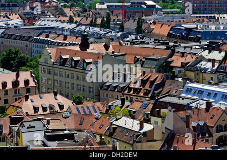 Blick über die Dächer Münchens gesehen vom Turm der Kirche St. Peter, München, Bayern, Oberbayern Stockfoto