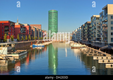 Westhafen und der Westturm Stockfoto