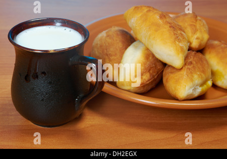 Russland Traditionen Pierog. Zu Hause Kuchen Stockfoto