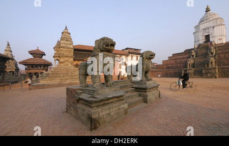 Nepal Bakhtapur, eine historische Stadt im Kathmandu-Tal und UNESCO-Weltkulturerbe. Stockfoto