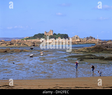 Le Chateau de Costaeres, der Côte de Granit Rose, Côtes d ' Armor Departement, Bretagne, Frankreich Stockfoto