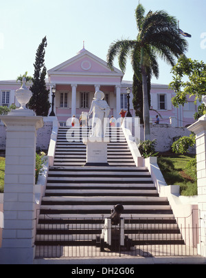 Statue von Christopher Columbus auf Schritte zum Government House, Duke Street, Nassau, New Providence, Bahamas Stockfoto