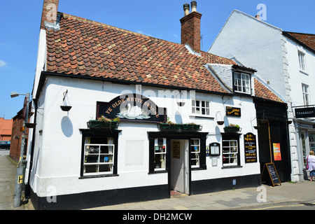 17. Jahrhundert Ye Olde Whyte Swanne Inn, Eastgate, Louth, Lincolnshire, England, Vereinigtes Königreich Stockfoto